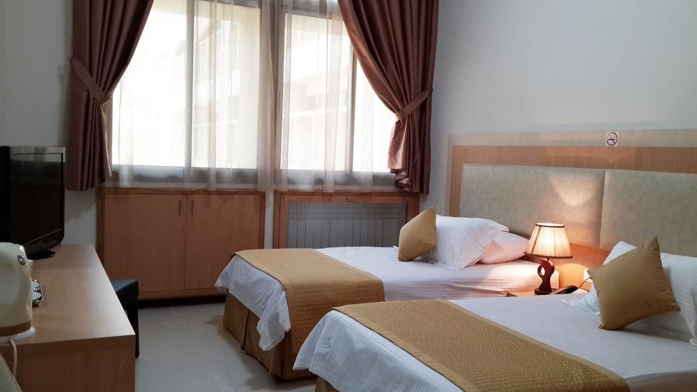 Liqaa Hotel Beirut Exteriör bild