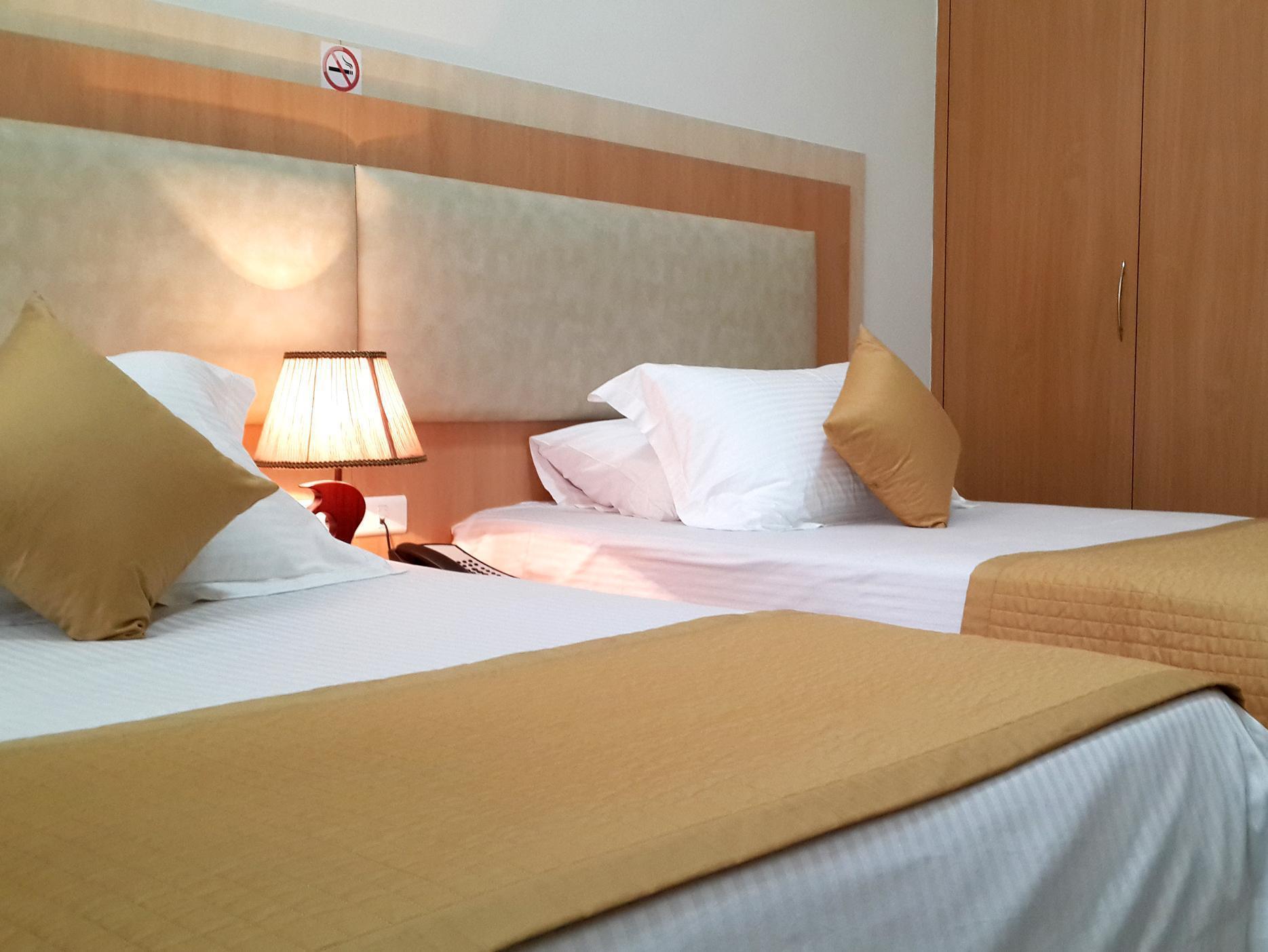 Liqaa Hotel Beirut Exteriör bild